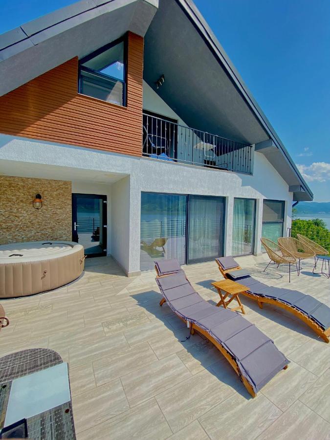 Noah River House Оршова Екстер'єр фото